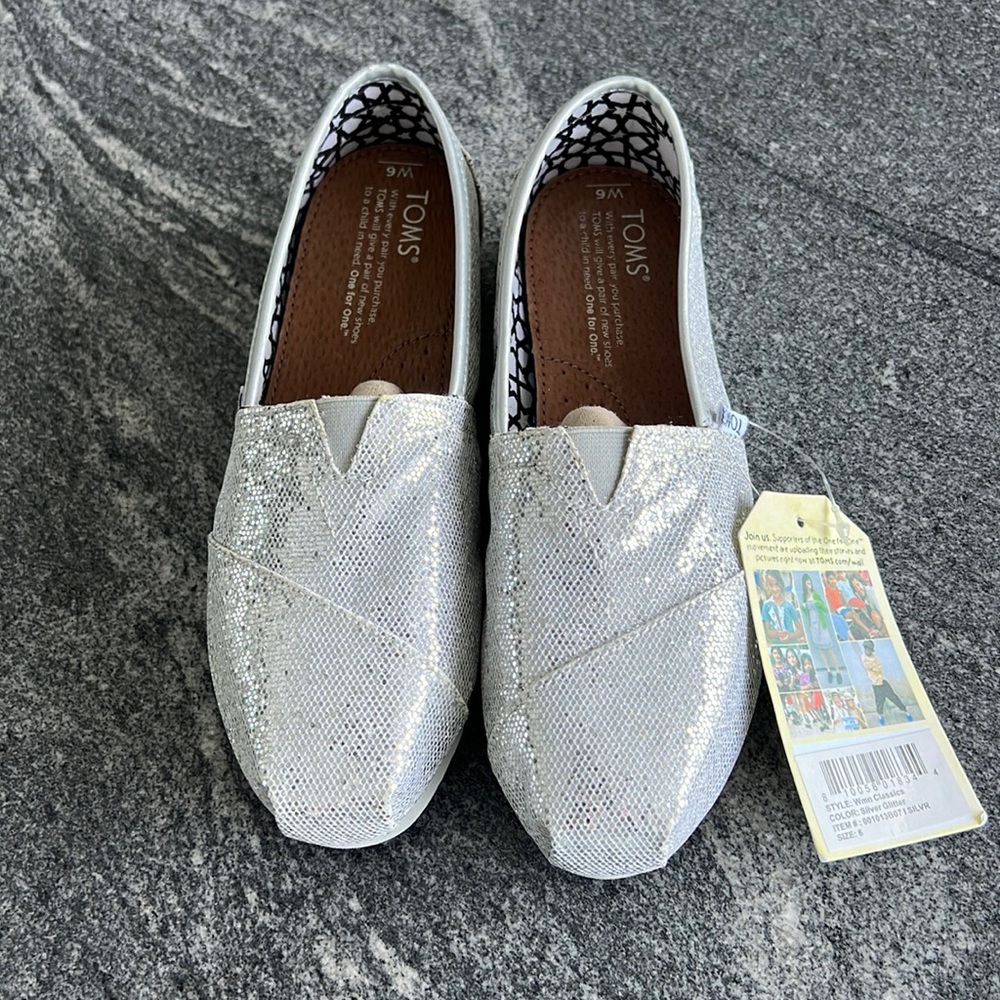 Toms Women’s Classics Silver Glitter Shoes